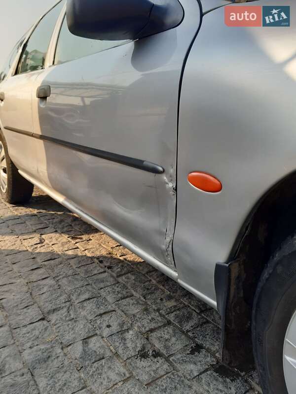 Універсал Ford Mondeo 1998 в Коростишеві