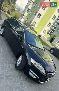 Універсал Ford Mondeo 2011 в Новояворівську