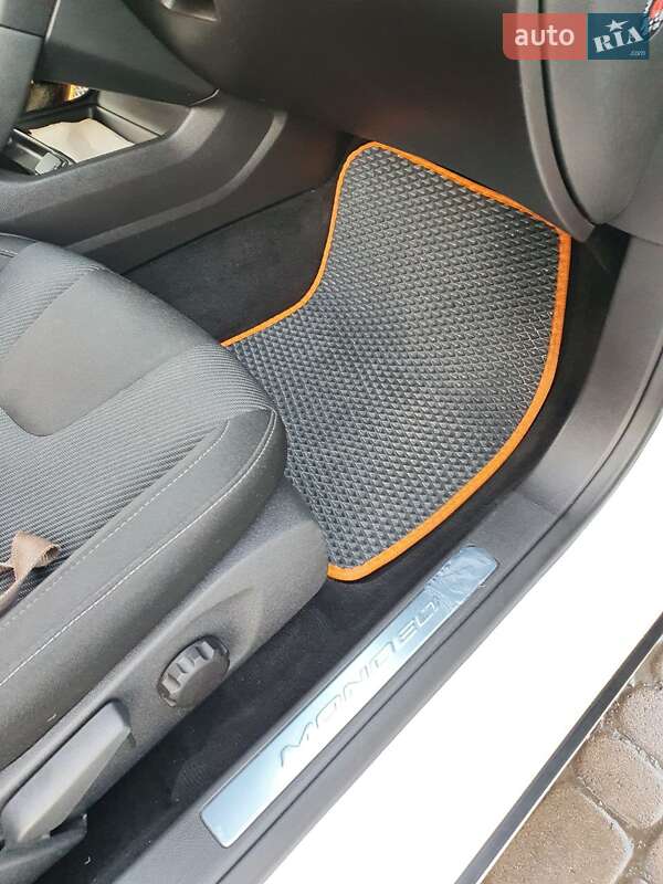 Лифтбек Ford Mondeo 2017 в Ивано-Франковске фото 26 Лифтбек Ford Mondeo 2017 в Ивано-Франковске