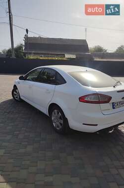 Лифтбек Ford Mondeo 2014 в Шполе