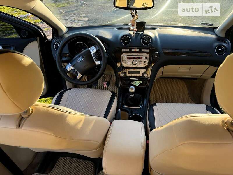 Седан Ford Mondeo 2008 в Городке