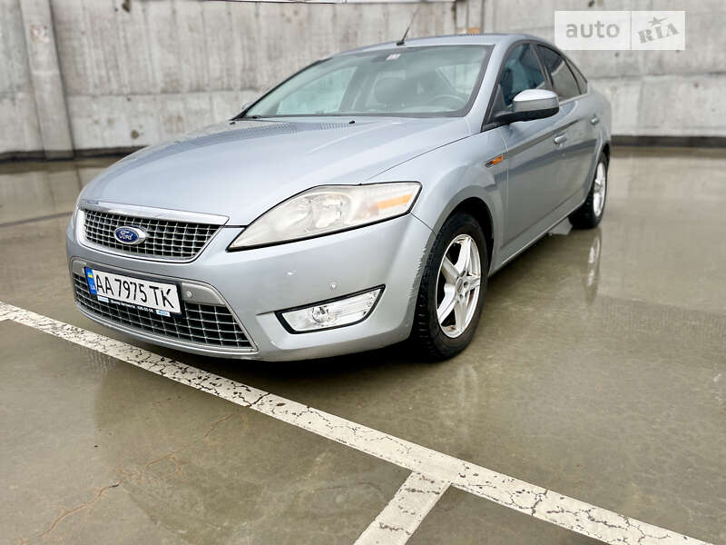 Седан Ford Mondeo 2010 в Киеве