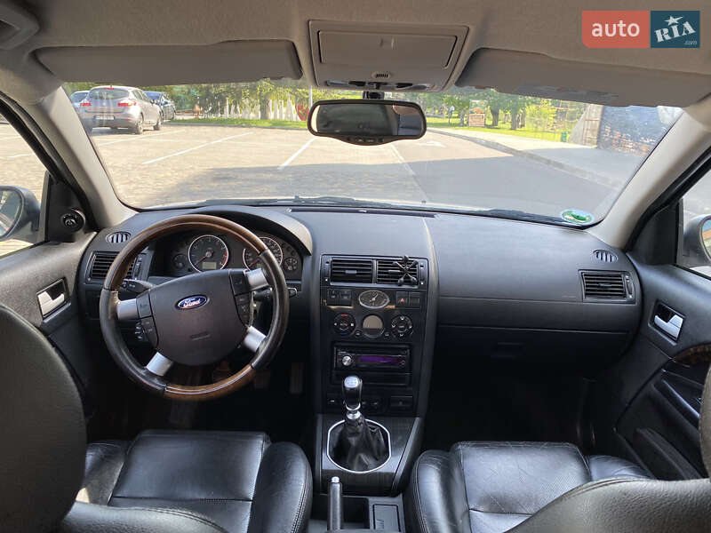 Ліфтбек Ford Mondeo 2001 в Луцьку