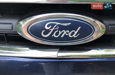 Лифтбек Ford Mondeo 2013 в 