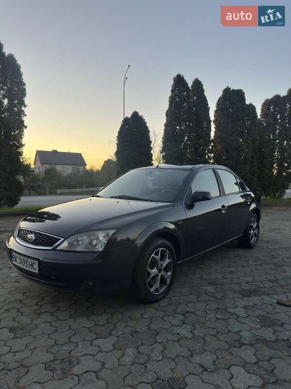 Седан Ford Mondeo 2005 в Дубні