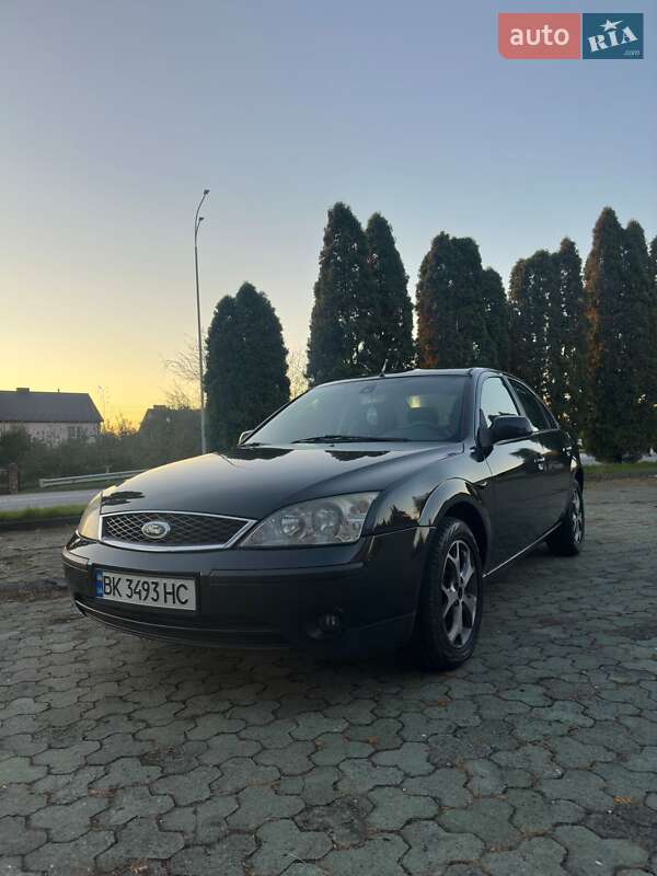 Седан Ford Mondeo 2005 в Дубні