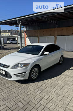 Седан Ford Mondeo 2011 в Стрию