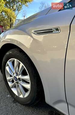 Седан Ford Mondeo 2010 в 