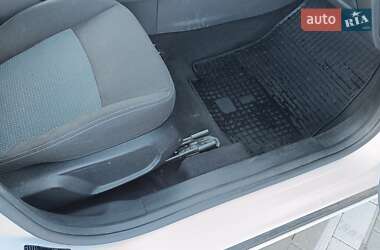 Седан Ford Mondeo 2012 в 