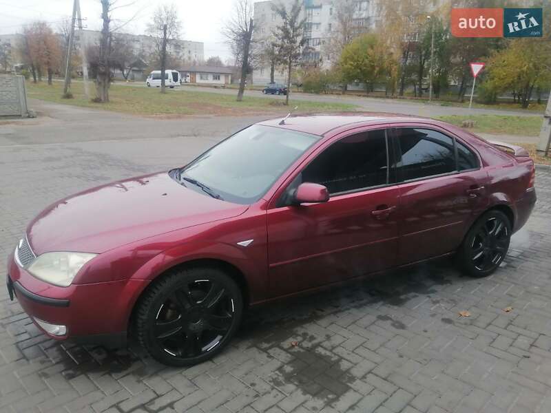 Лифтбек Ford Mondeo 2003 в Золотоноше