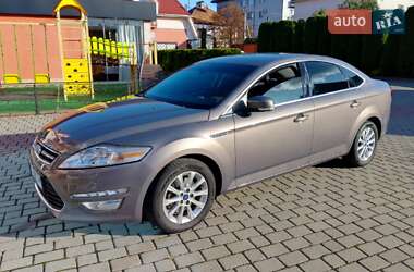 Седан Ford Mondeo 2012 в Хусті