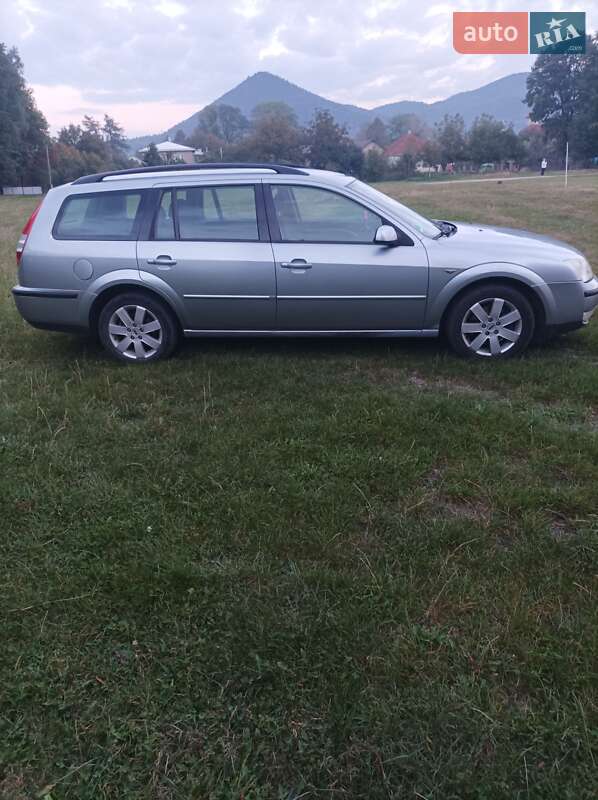 Універсал Ford Mondeo 2004 в Чернівцях