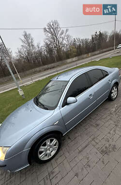 Лифтбек Ford Mondeo 2005 в Киеве