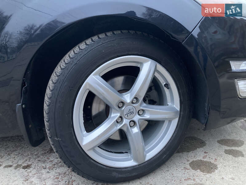 Седан Ford Mondeo 2010 в Варві