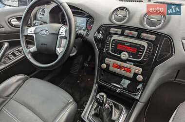 Седан Ford Mondeo 2010 в Ровно