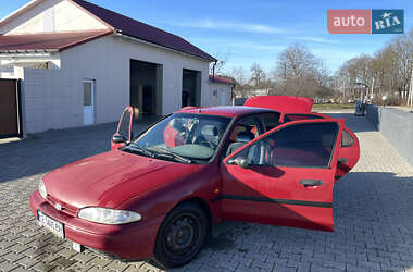 Седан Ford Mondeo 1994 в Дунаевцах