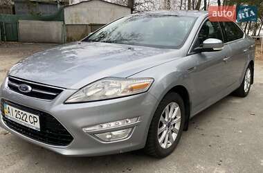 Седан Ford Mondeo 2011 в 
