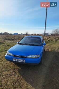 Седан Ford Mondeo 1993 в Рівному