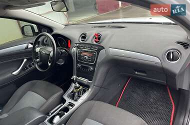 Седан Ford Mondeo 2012 в Новояворівську