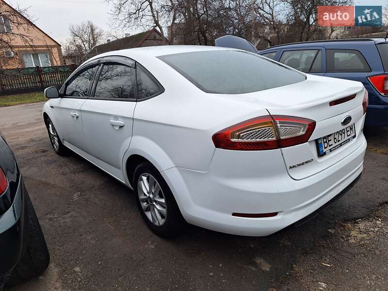 Седан Ford Mondeo 2012 в Баштанке
