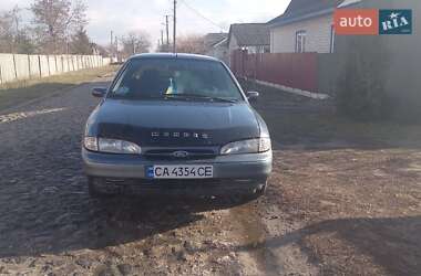 Універсал Ford Mondeo 1993 в Черкасах