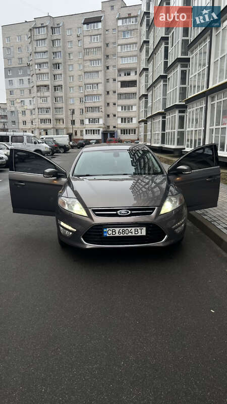 Седан Ford Mondeo 2011 в Чернигове