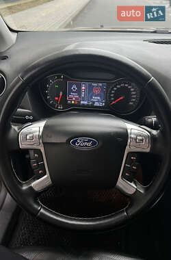 Седан Ford Mondeo 2011 в Чернигове