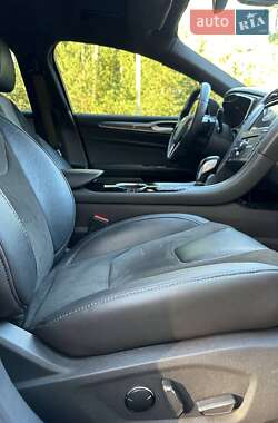 Лифтбек Ford Mondeo 2017 в 