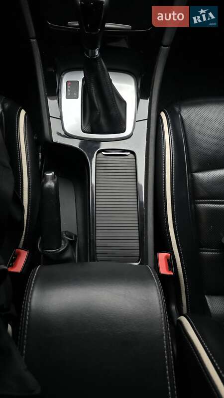 Седан Ford Mondeo 2012 в Умани