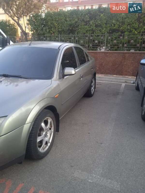 Лифтбек Ford Mondeo 2001 в Киеве