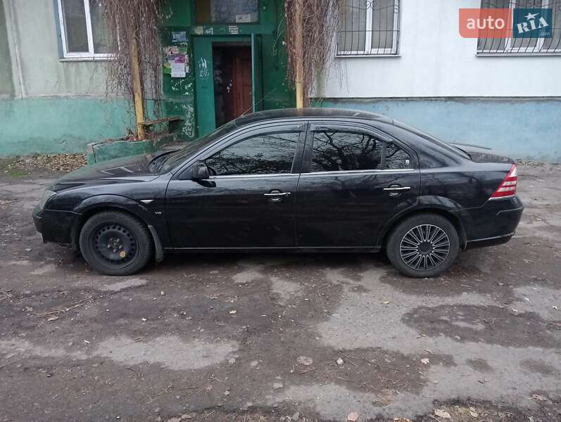 Седан Ford Mondeo 2006 в Каменском