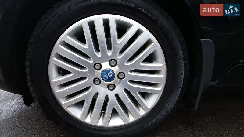 Седан Ford Mondeo 2011 в Києві