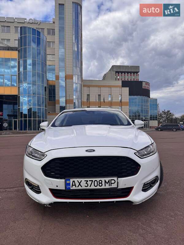 Седан Ford Mondeo 2015 в Харькове