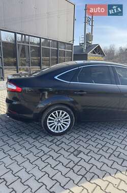 Седан Ford Mondeo 2012 в Львове