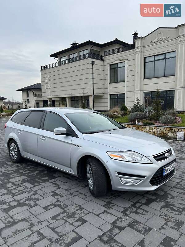 Универсал Ford Mondeo 2010 в 