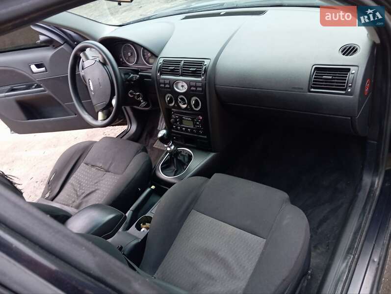 Универсал Ford Mondeo 2001 в Шумске