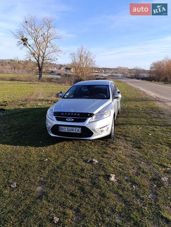 Универсал Ford Mondeo 2011 в Шумске