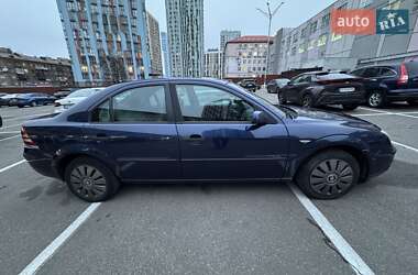 Седан Ford Mondeo 2005 в 