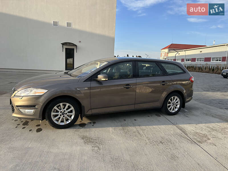 Универсал Ford Mondeo 2010 в Луцке