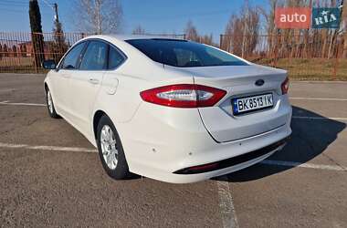 Седан Ford Mondeo 2015 в Луцьку