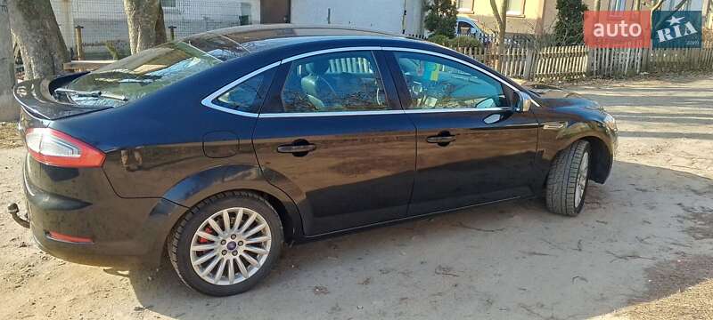 Лифтбек Ford Mondeo 2011 в Житомире