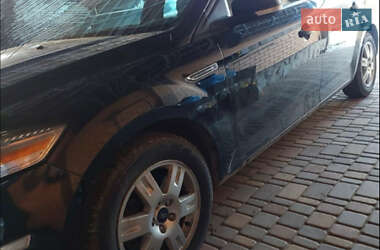 Седан Ford Mondeo 2013 в 