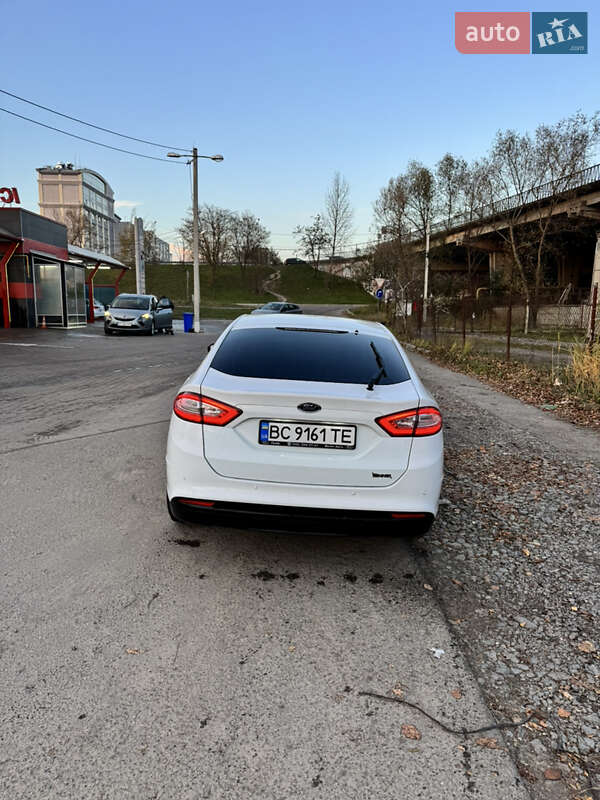 Лифтбек Ford Mondeo 2016 в Львове