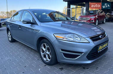 Седан Ford Mondeo 2012 в Черновцах