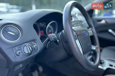 Седан Ford Mondeo 2012 в 