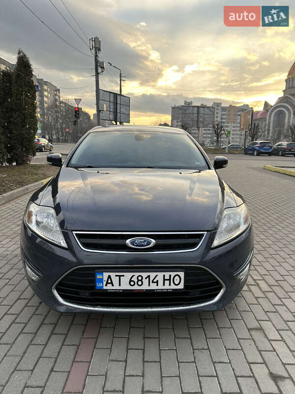 Седан Ford Mondeo 2010 в 