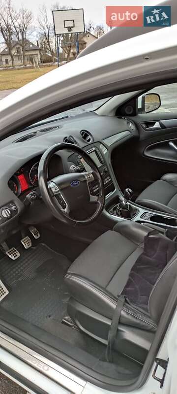 Универсал Ford Mondeo 2011 в Шумске