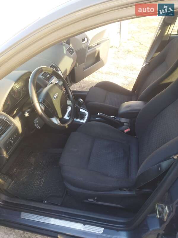 Седан Ford Mondeo 2004 в Черкассах фото 12 Седан Ford Mondeo 2004 в Черкассах