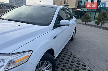 Седан Ford Mondeo 2012 в Хмельницком