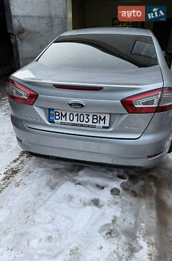 Седан Ford Mondeo 2012 в 